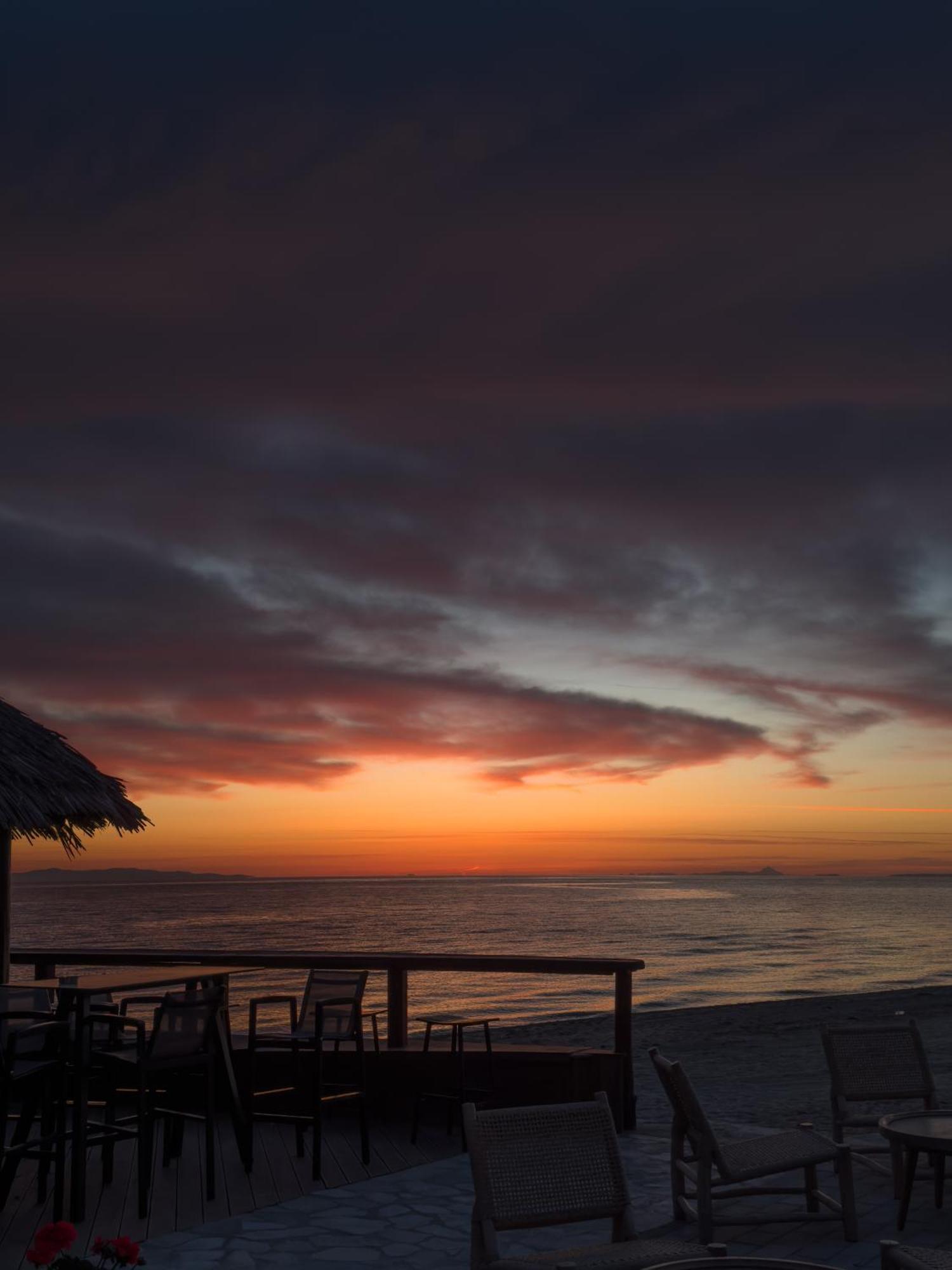 Hotel Golden Sun Néa Meságkala المظهر الخارجي الصورة